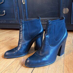Stuart Weitzman Leather Chelsea Boots